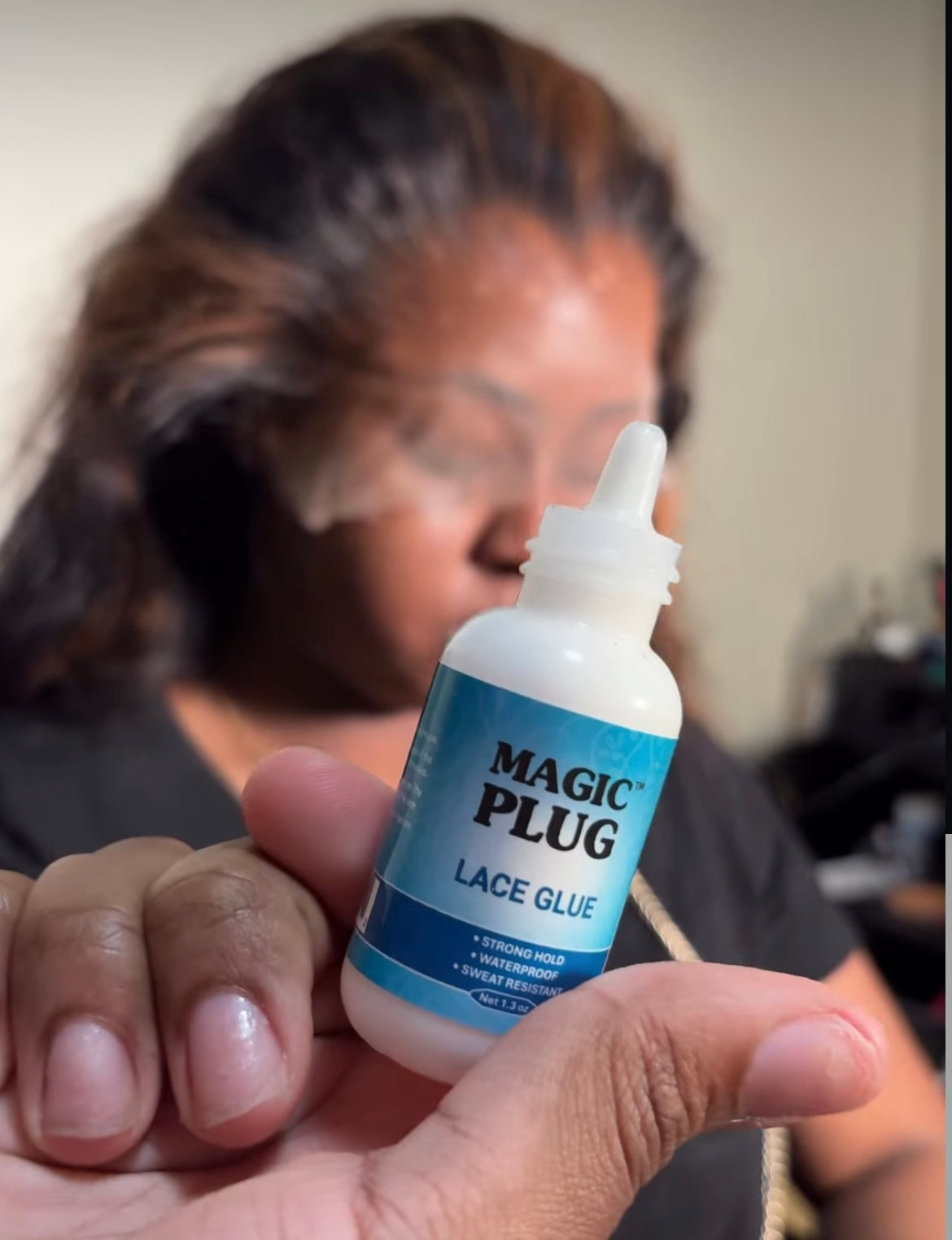 MAGIC PLUG LACE BOND GLUE 1.3oz .